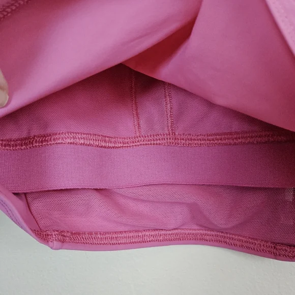 lululemon Pink Strappy Back Sports Bra w/ Side Zip Pocket Fits Size 6/Sm - Picture 8 of 8